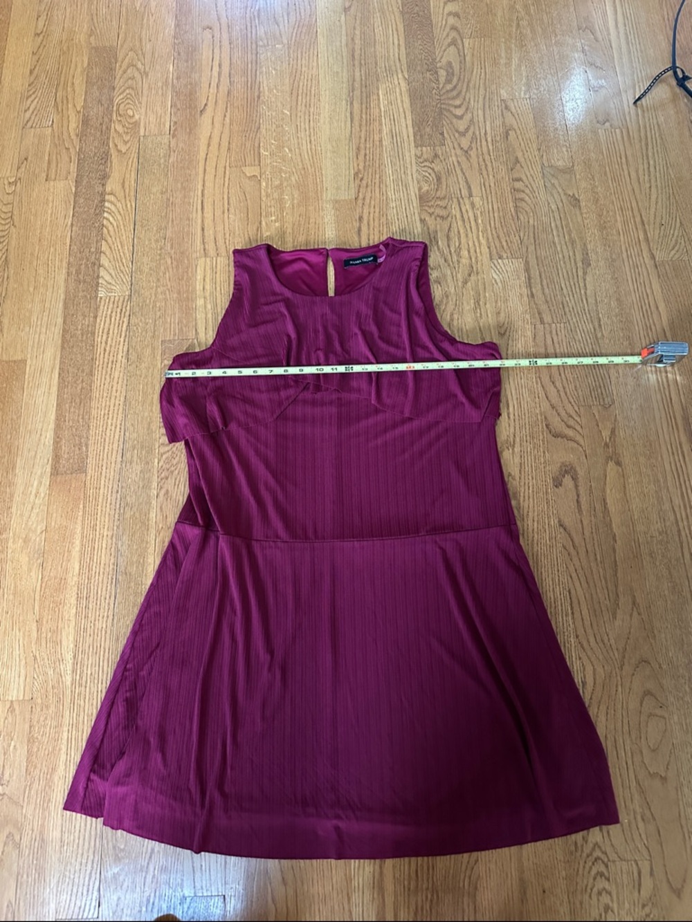 Ivanka Trump Sleeveless Tiered Midi Dress in Deep Fuchsia EUC